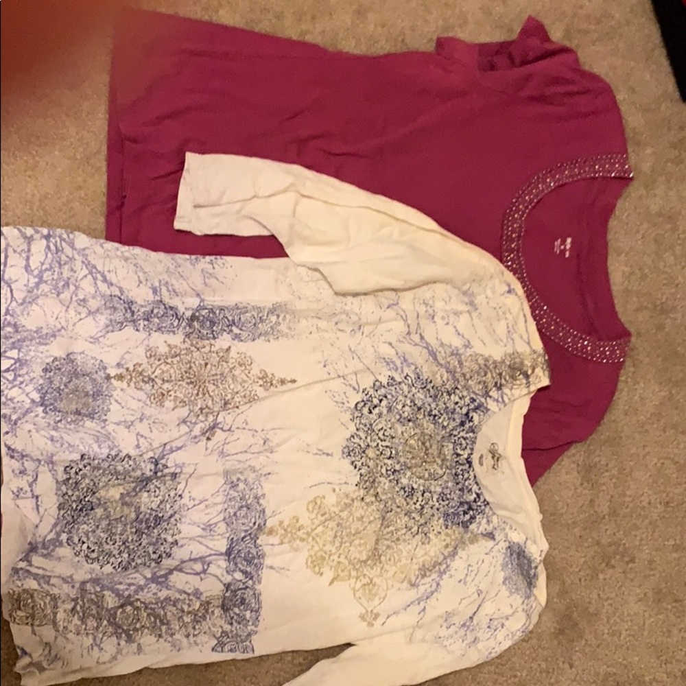Women’s tops 2 of them 7.00